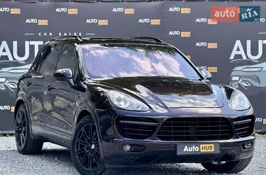Porsche Cayenne  2011