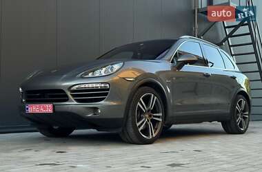 Porsche Cayenne  2011