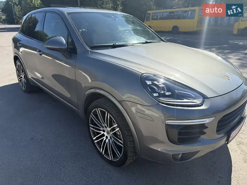 Porsche Cayenne 2016