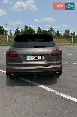 Porsche Cayenne  2015