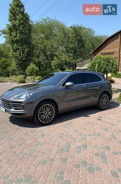 Porsche Cayenne  2019