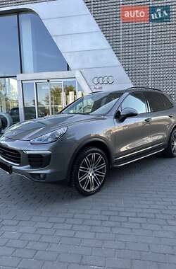 Porsche Cayenne  2015