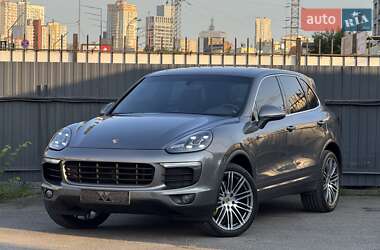 Porsche Cayenne  2015