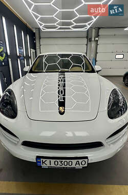 Porsche Cayenne  2013