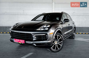 Porsche Cayenne  2021