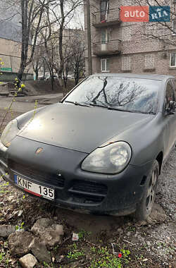 Porsche Cayenne 2005