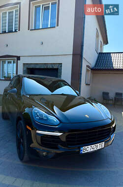 Porsche Cayenne 2014