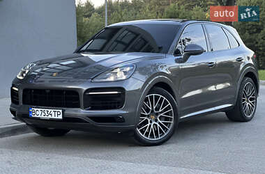 Porsche Cayenne  2019