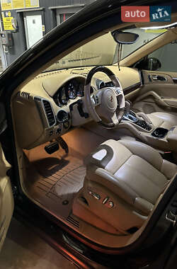 Porsche Cayenne  2013