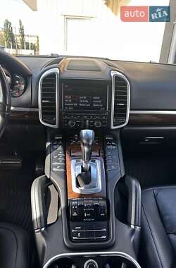 Porsche Cayenne  2013
