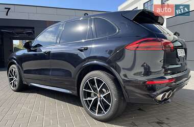 Porsche Cayenne  2016