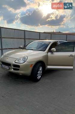 Porsche Cayenne 2004