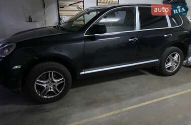 Porsche Cayenne  2008