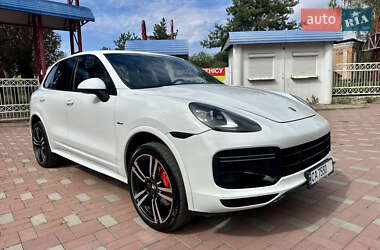 Porsche Cayenne  2014
