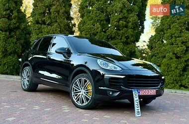 Porsche Cayenne  2015