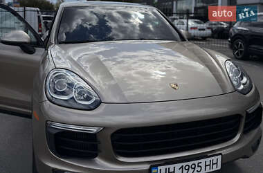 Porsche Cayenne  2015