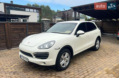 Porsche Cayenne  2011