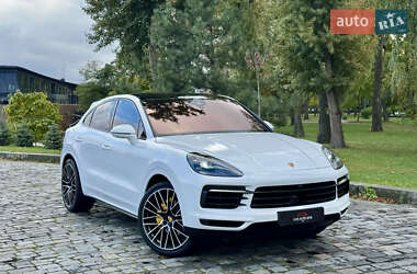 Porsche Cayenne  2019