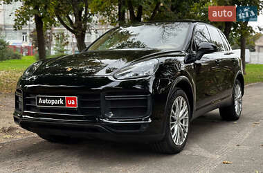 Porsche Cayenne  2017