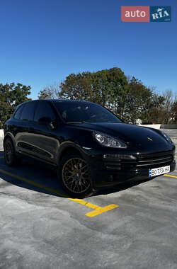 Porsche Cayenne  2011
