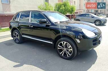 Porsche Cayenne  2003