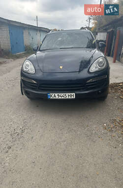 Porsche Cayenne  2012