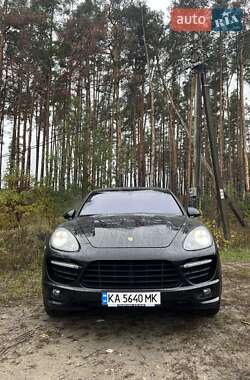 Porsche Cayenne  2010