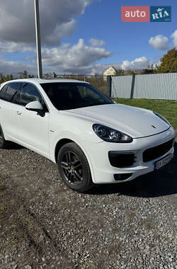 Porsche Cayenne  2015