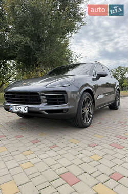 Porsche Cayenne  2020