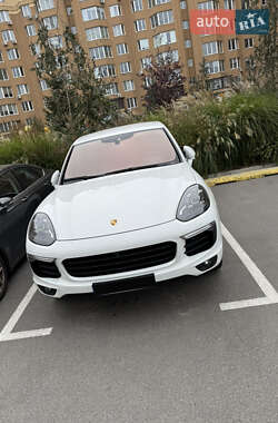 Porsche Cayenne 2016