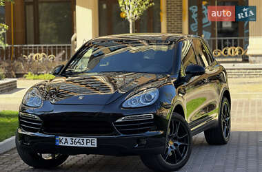 Porsche Cayenne  2012