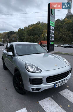 Porsche Cayenne  2015