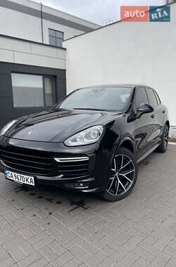 Porsche Cayenne 2016