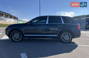 Porsche Cayenne  2004