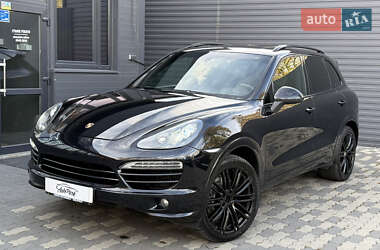 Porsche Cayenne  2012