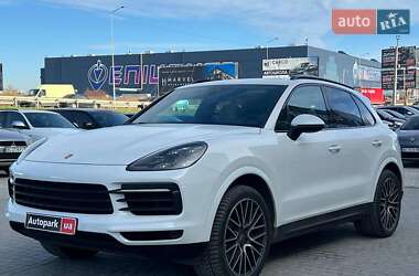 Porsche Cayenne 2021