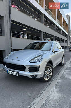Porsche Cayenne 2015