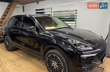 Porsche Cayenne  2015