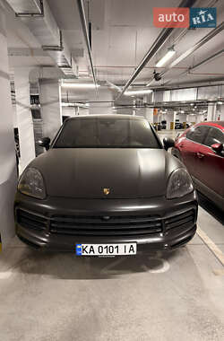 Porsche Cayenne  2021