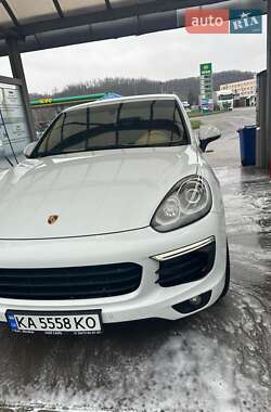 Porsche Cayenne  2015