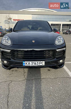 Porsche Cayenne 2016