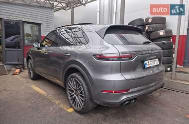 Porsche Cayenne 2022