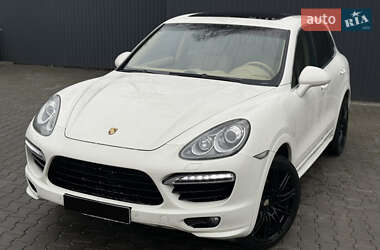 Porsche Cayenne 2011