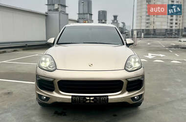 Porsche Cayenne  2014