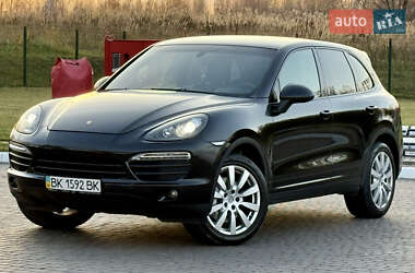 Porsche Cayenne  2011