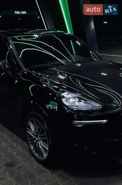 Porsche Cayenne  2015