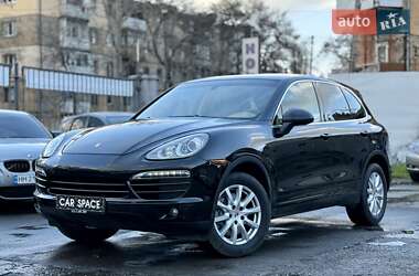 Porsche Cayenne  2012
