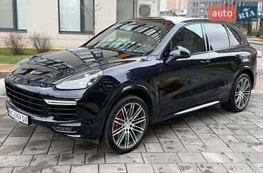 Porsche Cayenne 2015