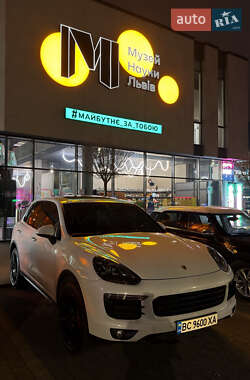 Porsche Cayenne  2016