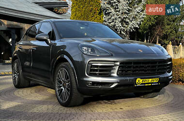 Porsche Cayenne  2020